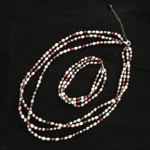 Gorgeous FRESHWATER Pearl Set - Picture 2 of 7